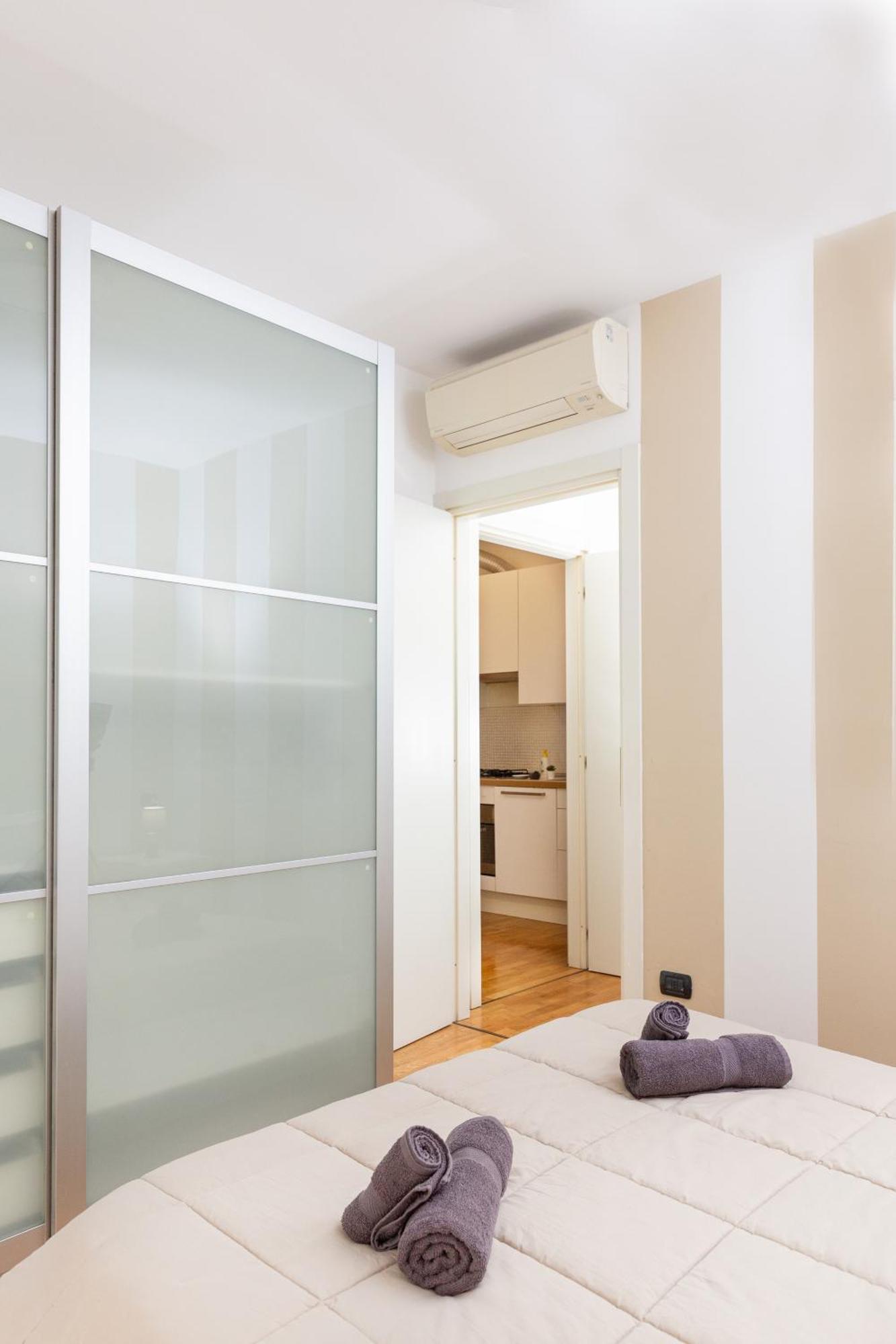 Santa Giulia Connect Apartment Milan Bagian luar foto